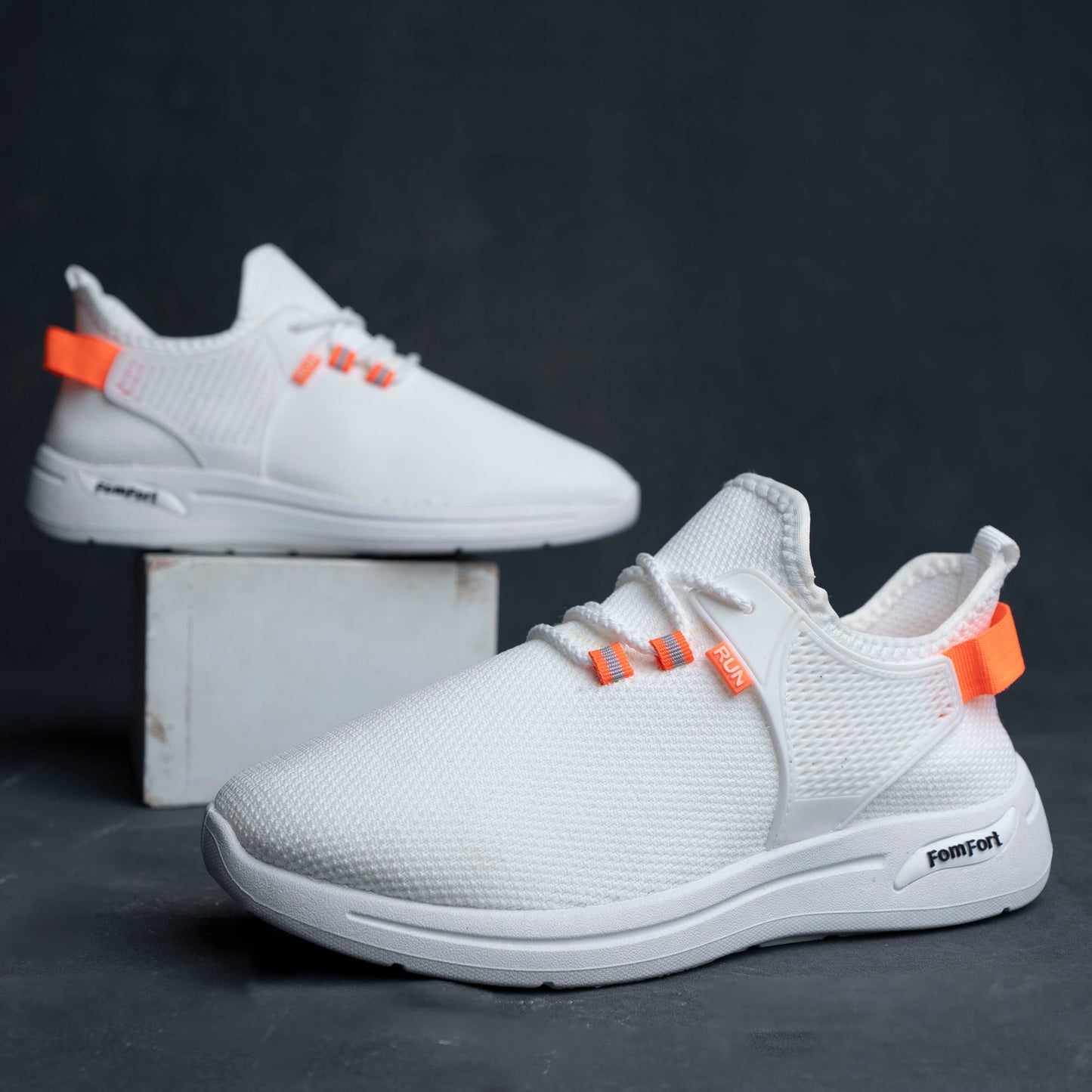 Run M58 Knit Shoes